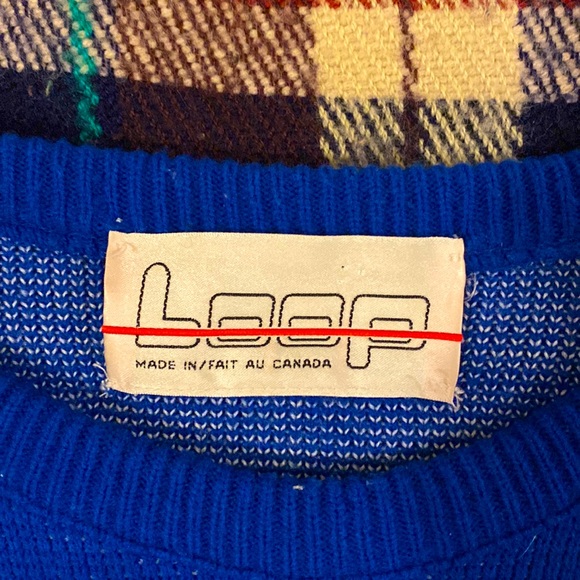 Cute Vintage Blue Pinguin Knit, Made In Canada - Picture 3 of 3